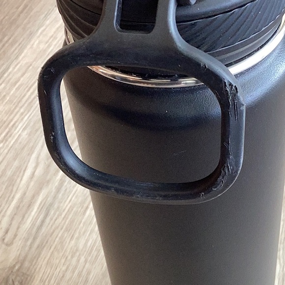 Lululemon Back to Life Sport Bottle 24oz in Black - Picture 6 of 9